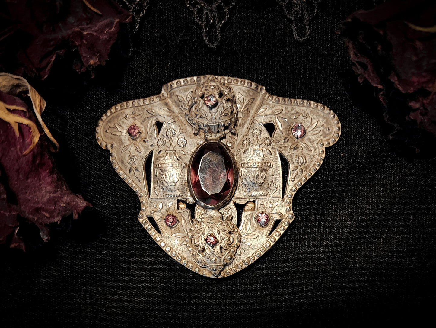 1901 Victorian Art Nouveau Belt Buckle